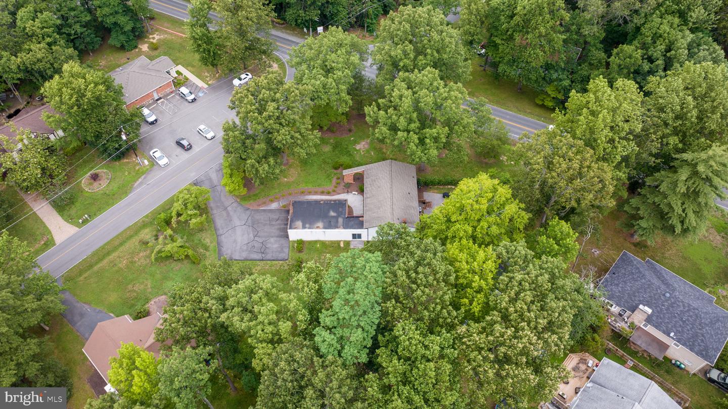 1035 Aquia Dr