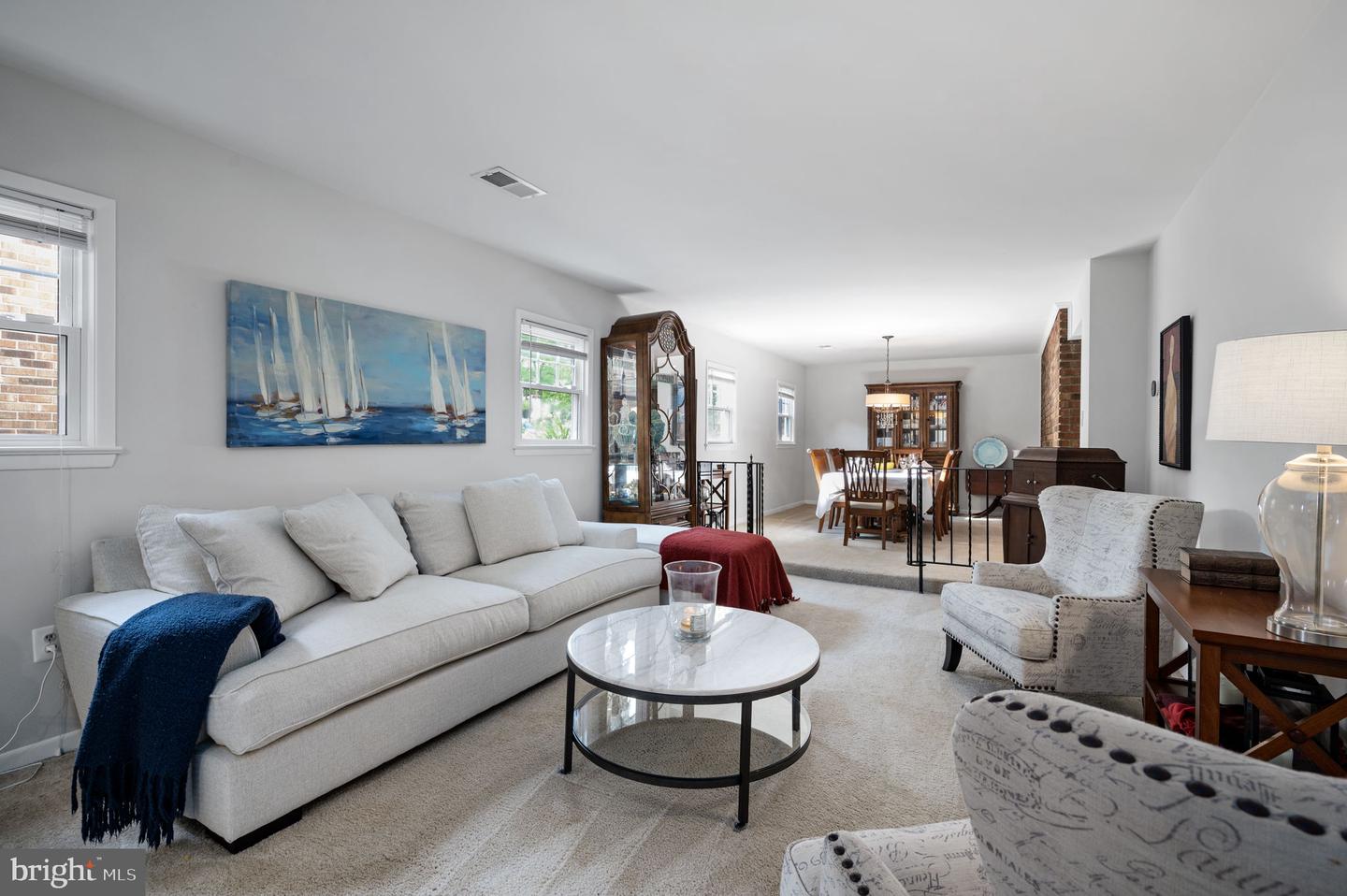 1035 Aquia Dr