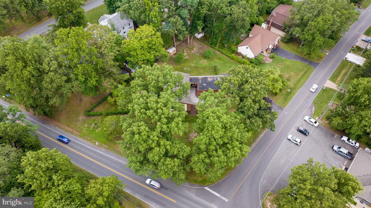 1035 Aquia Dr