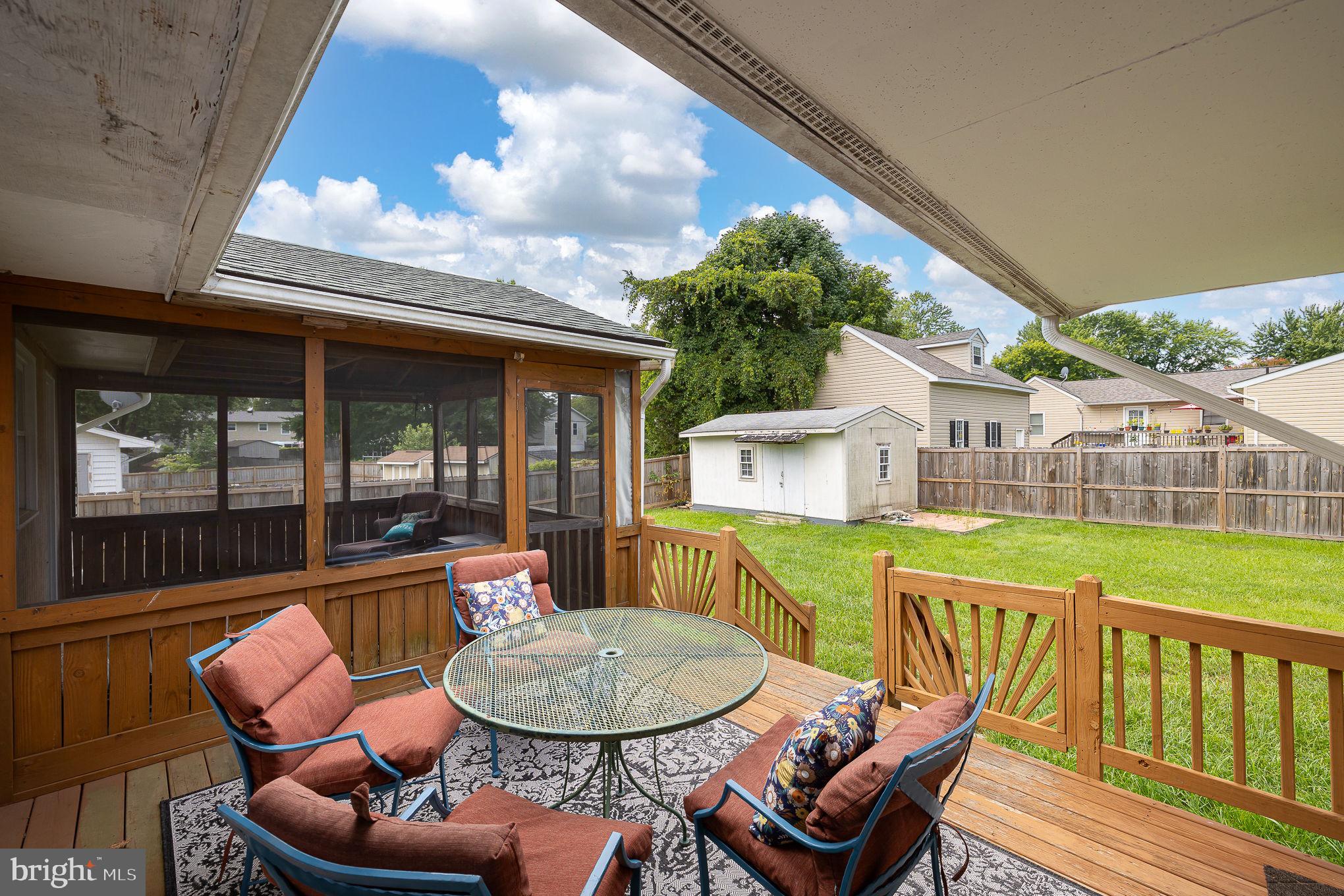 210 Oak Grove Ln