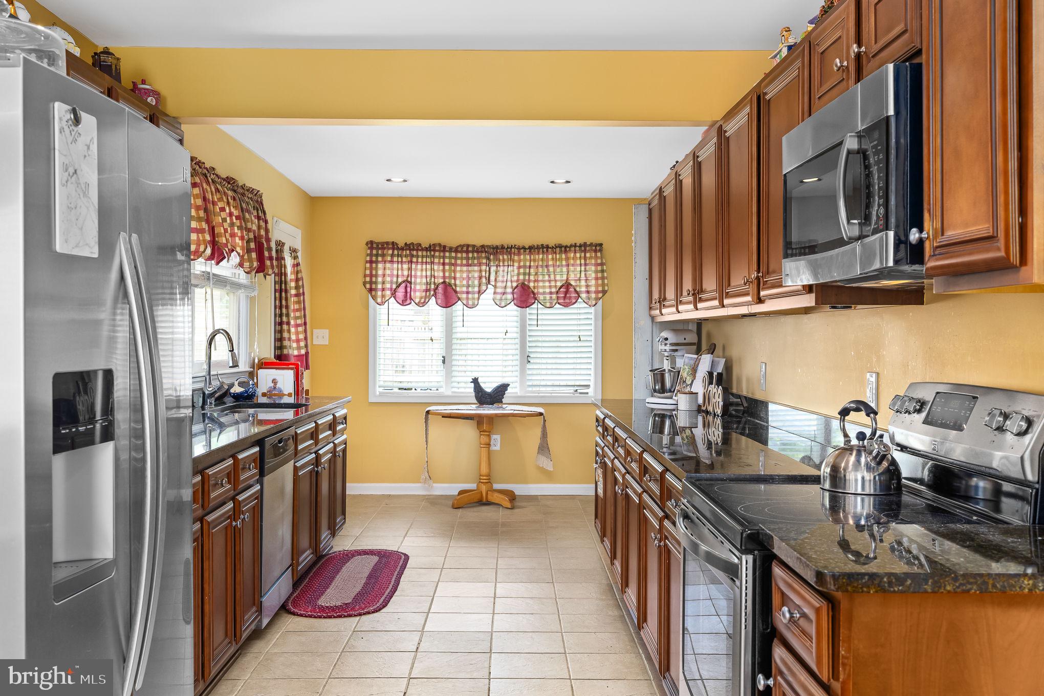 210 Oak Grove Ln