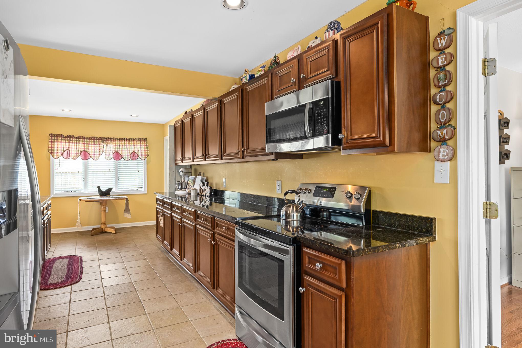 210 Oak Grove Ln