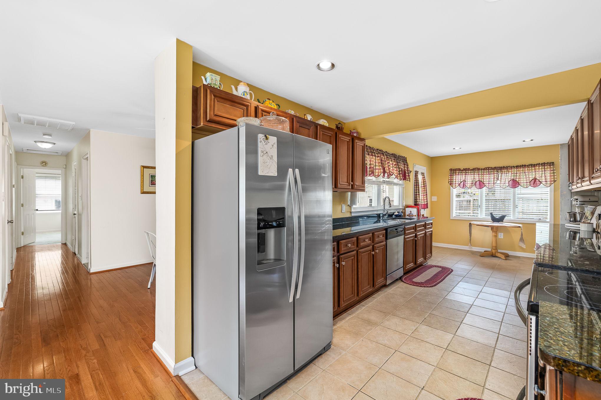 210 Oak Grove Ln
