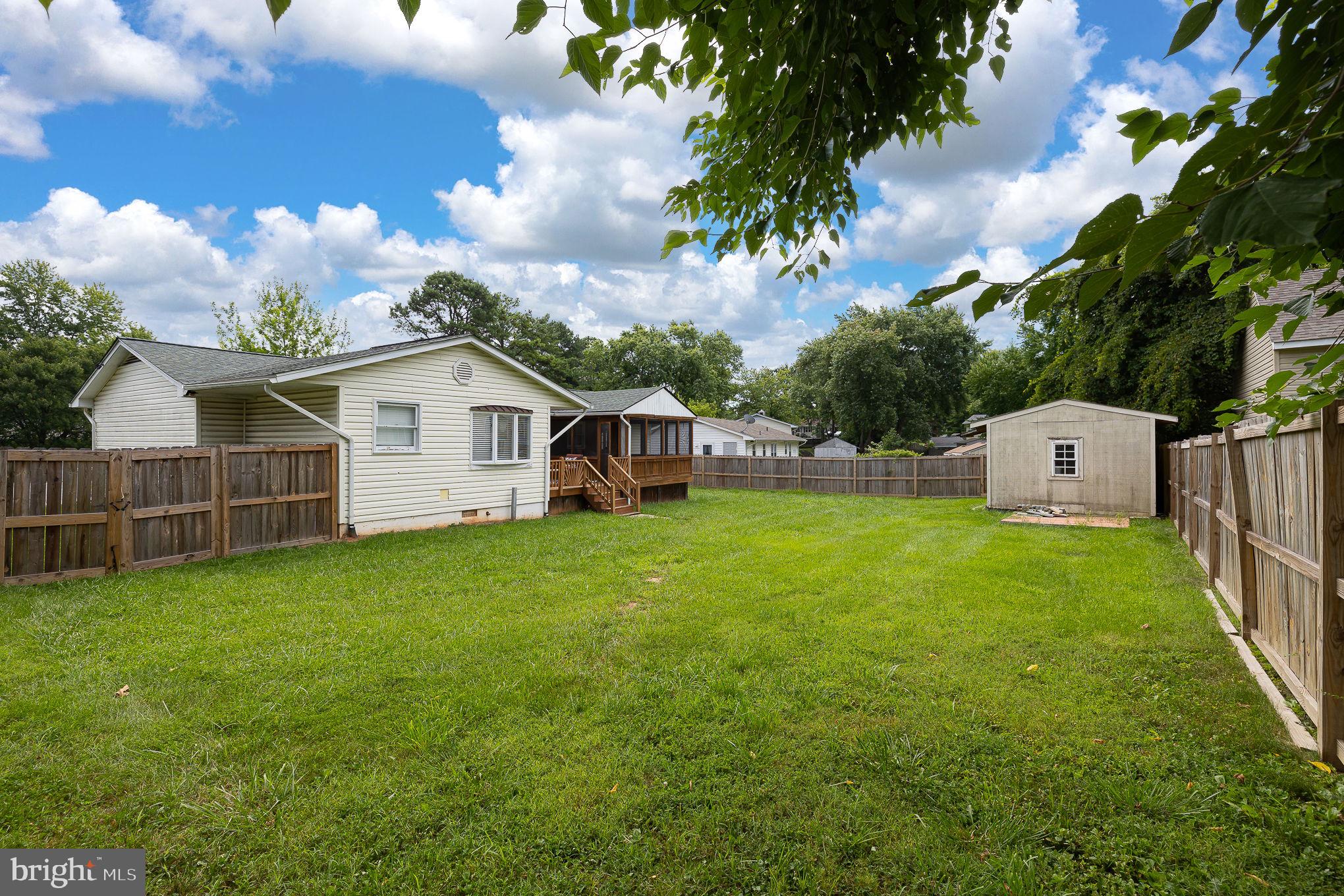 210 Oak Grove Ln