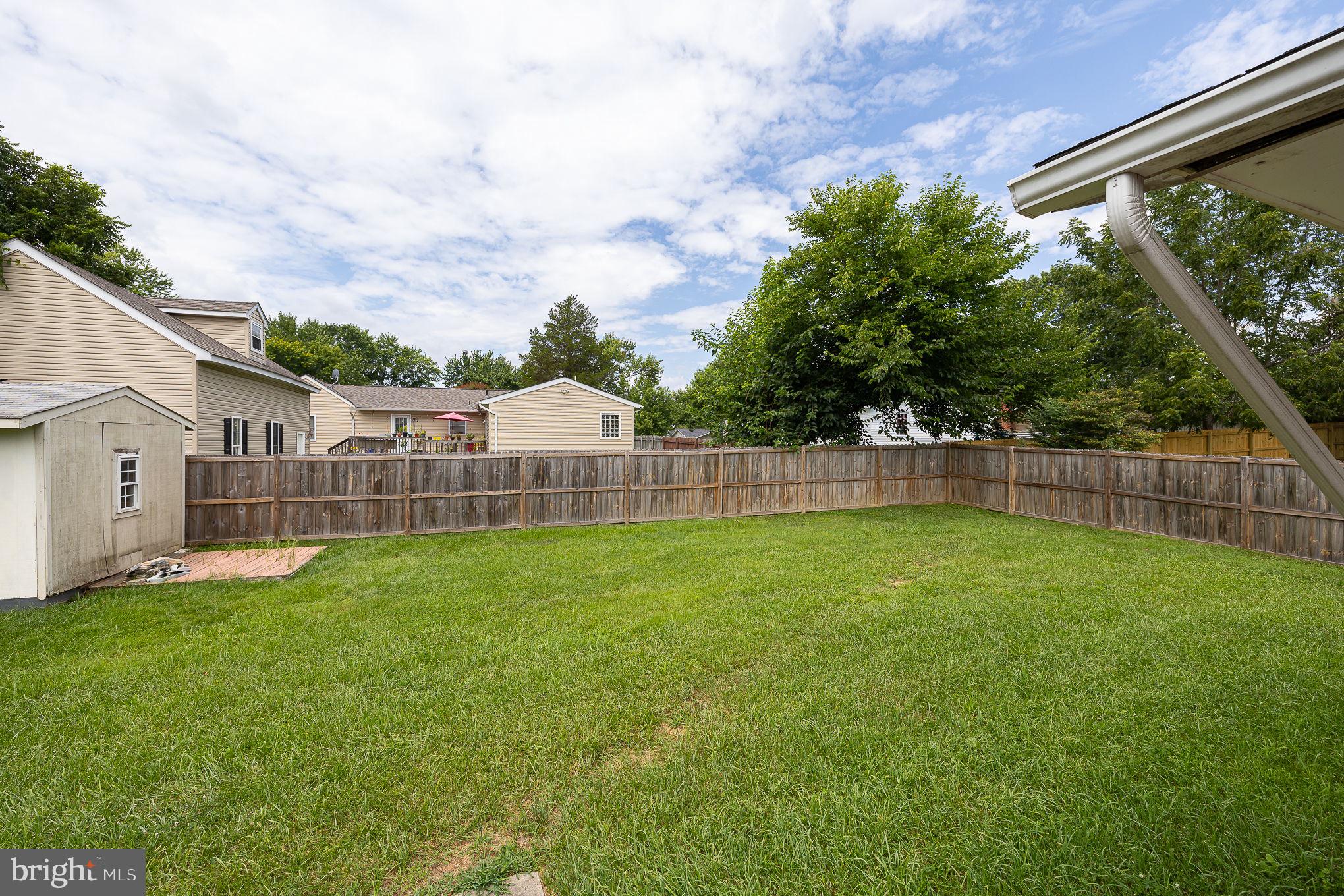 210 Oak Grove Ln