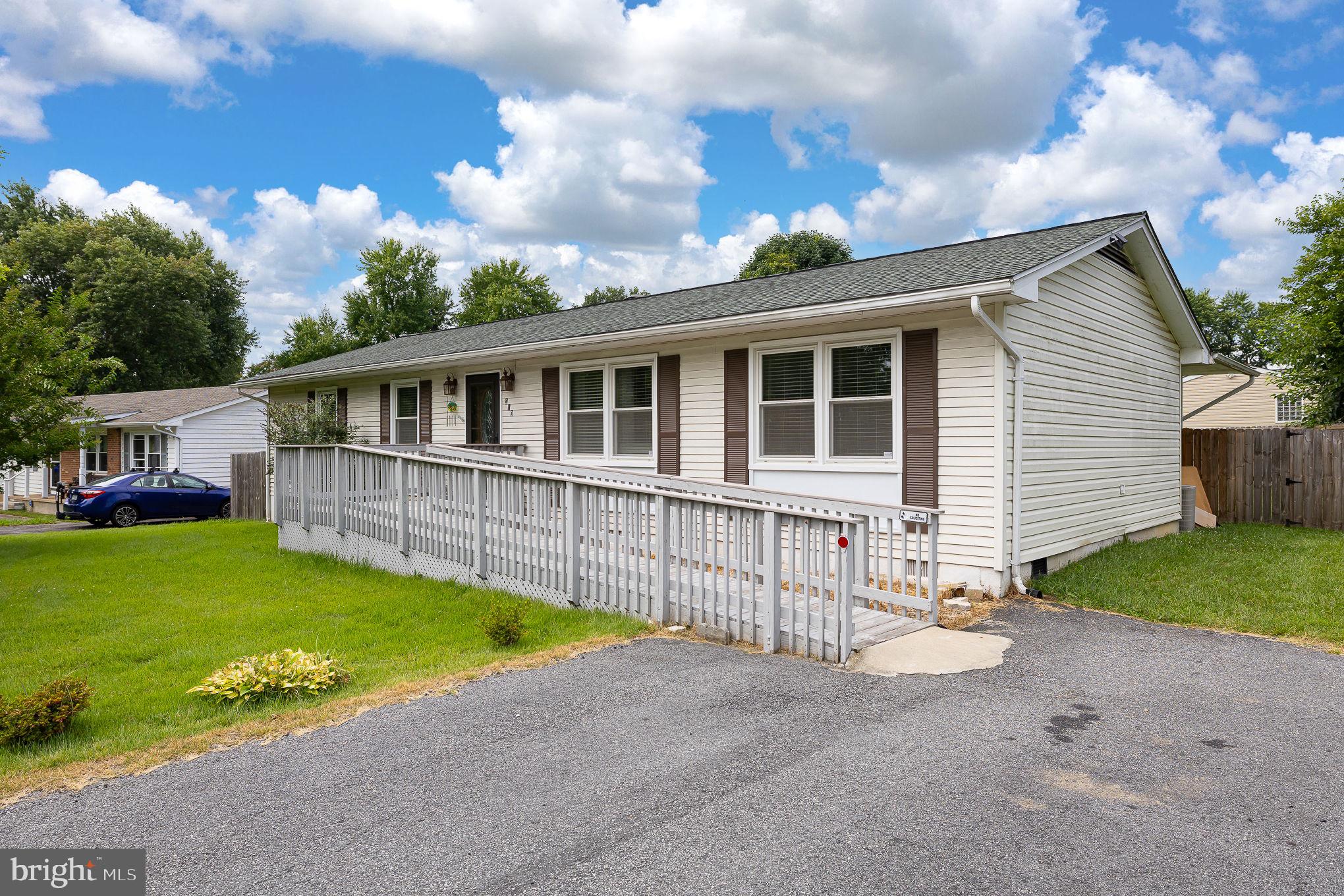210 Oak Grove Ln