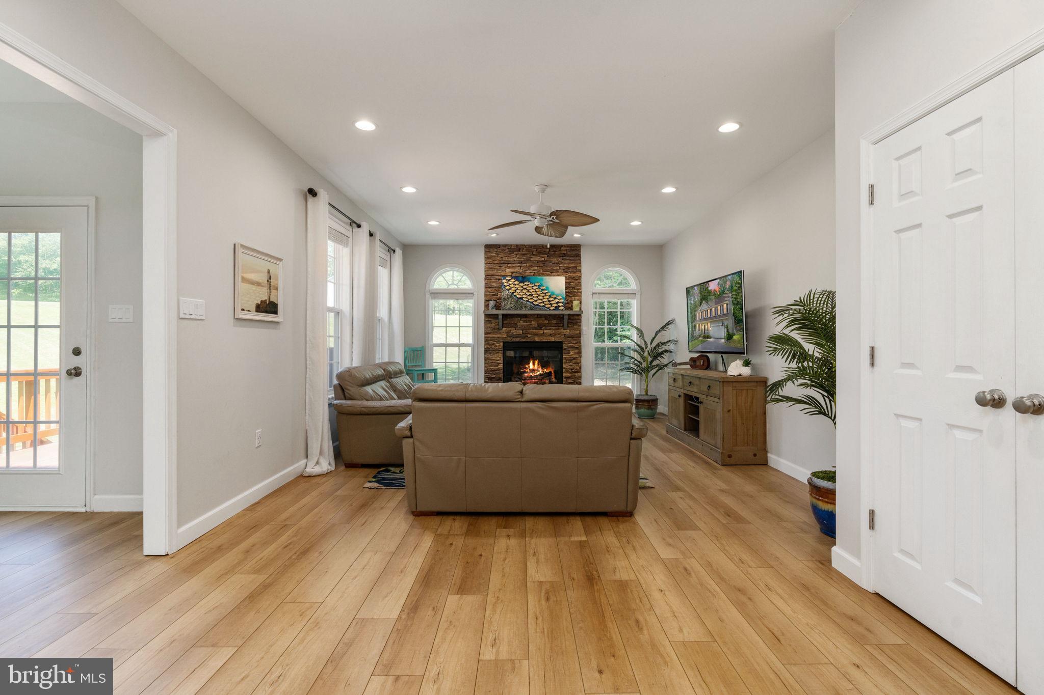 3545 Grouse Pointe Dr