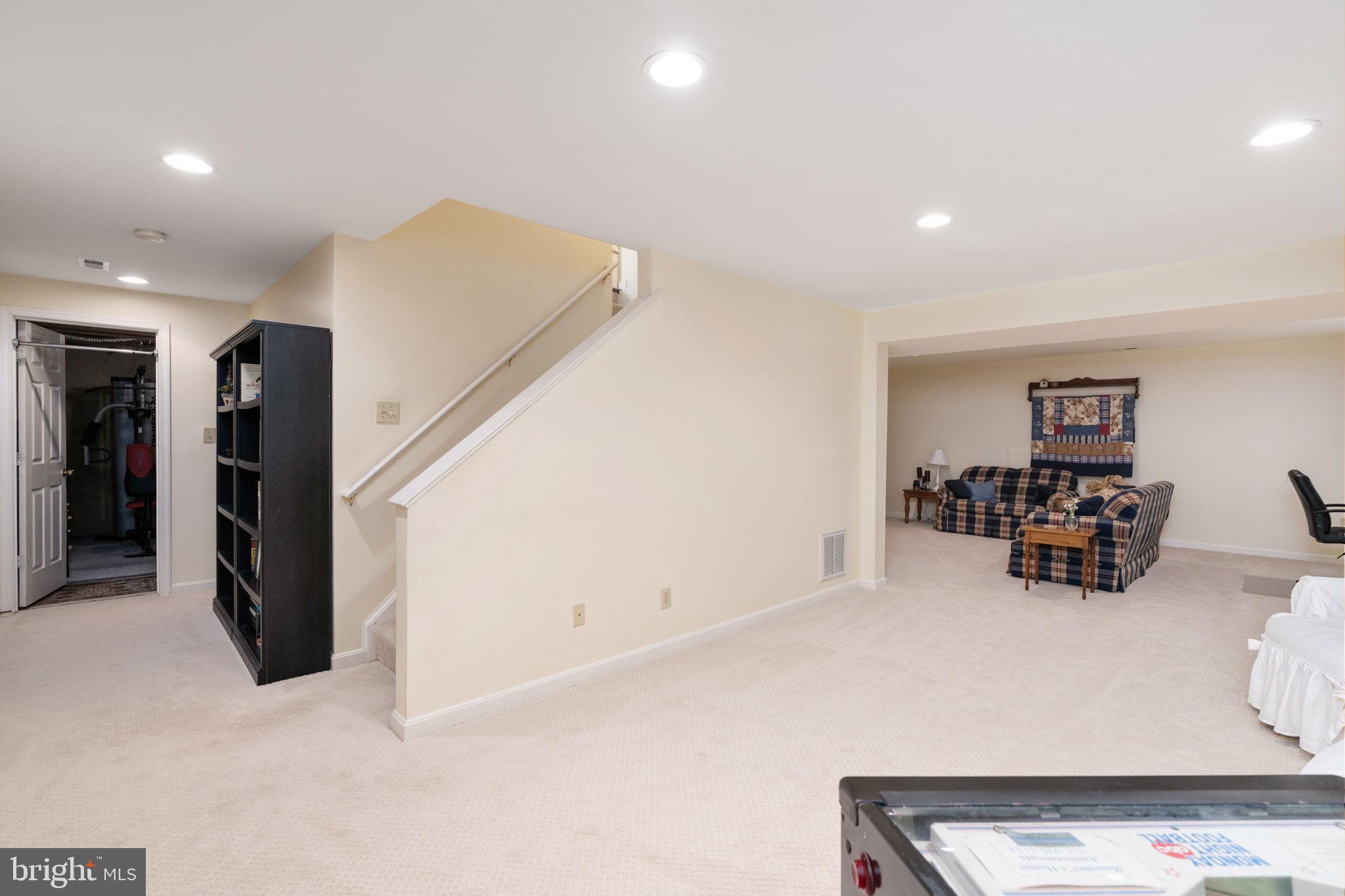 73 Brittany Ln