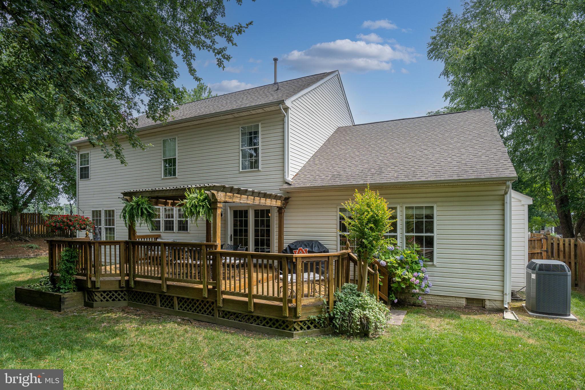 73 Brittany Ln