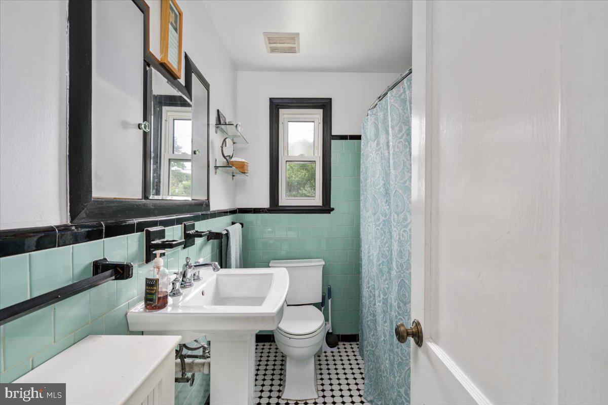 17 Jefferson St
