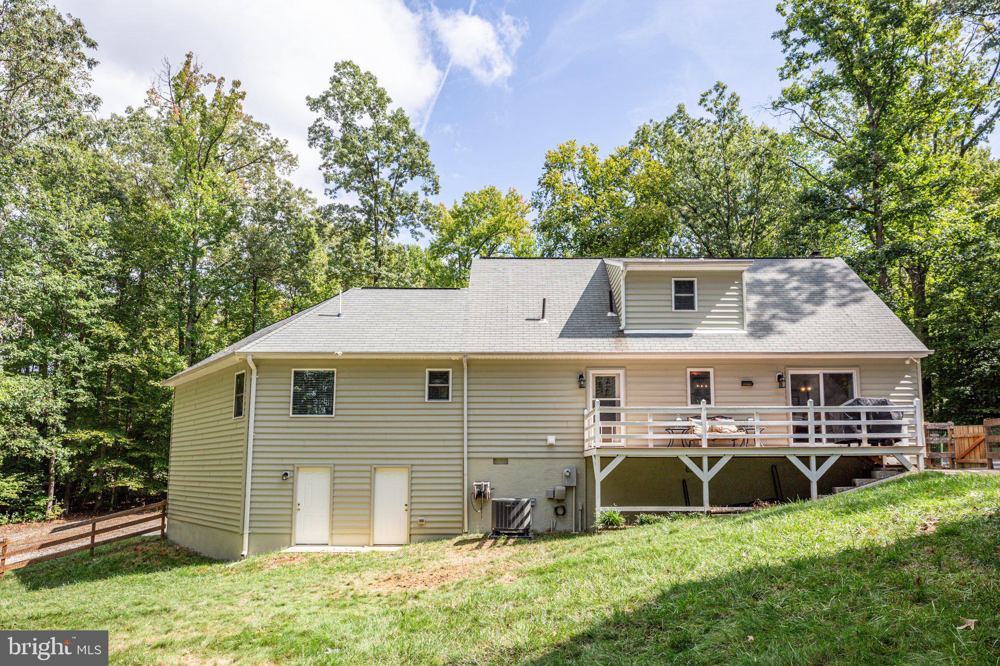 67 Hulls Chapel Rd