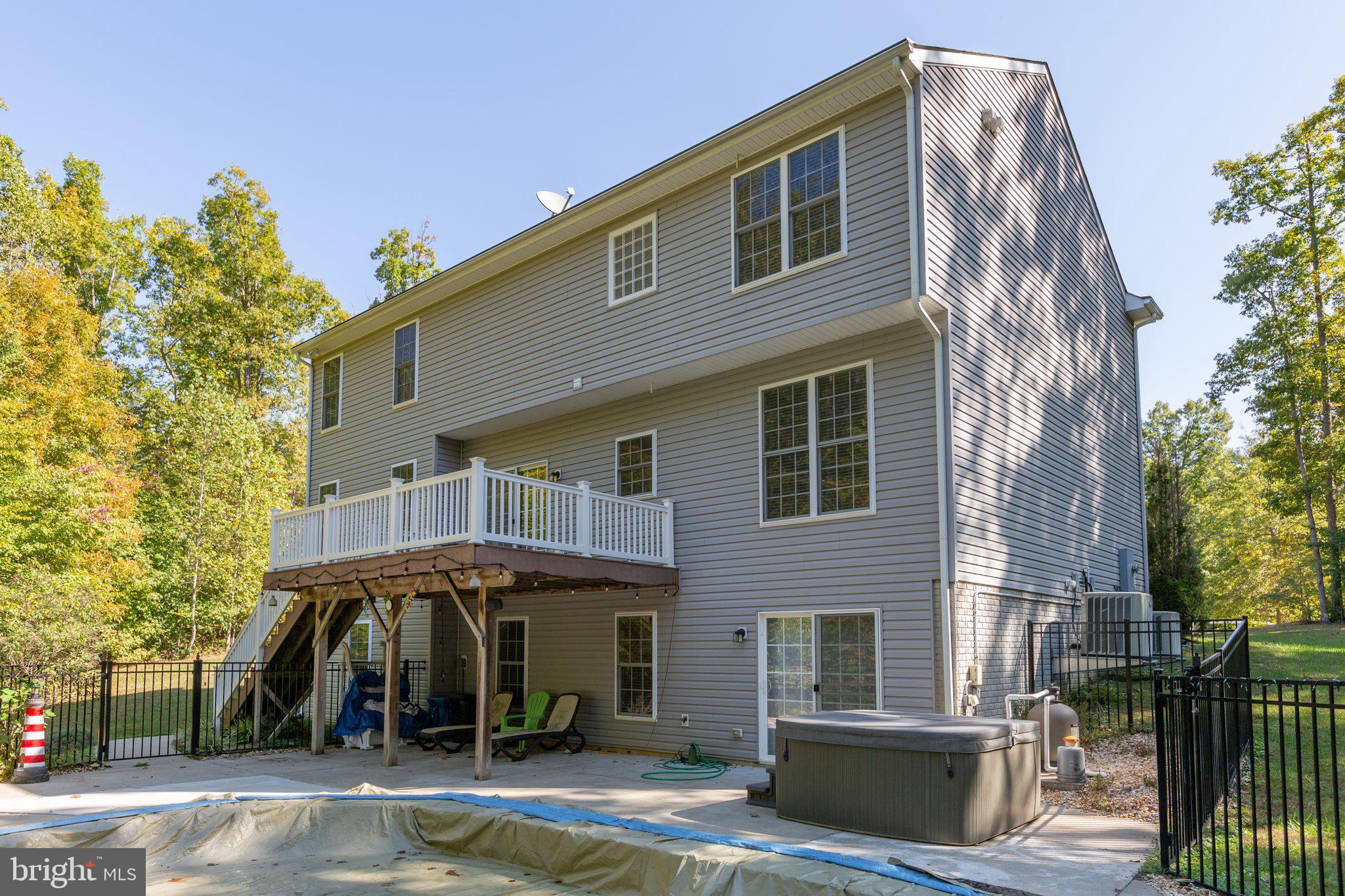 50 Goodwin St