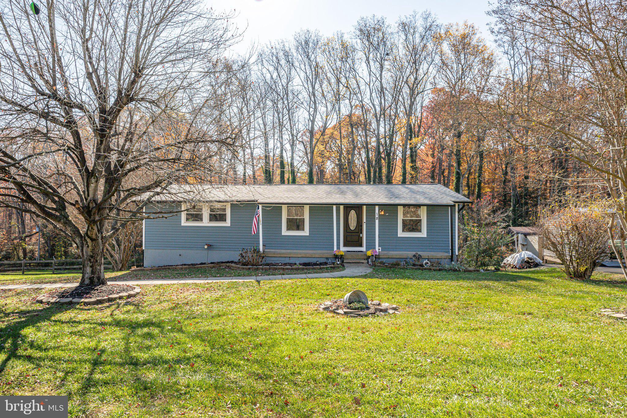18 Hidden Lake Dr