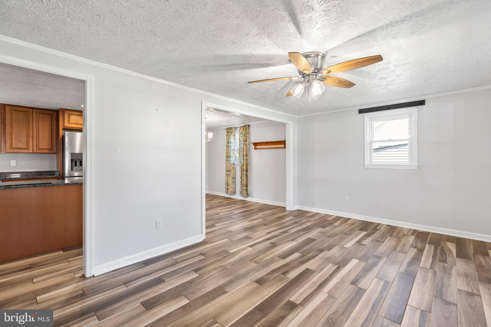 18 Hidden Lake Dr