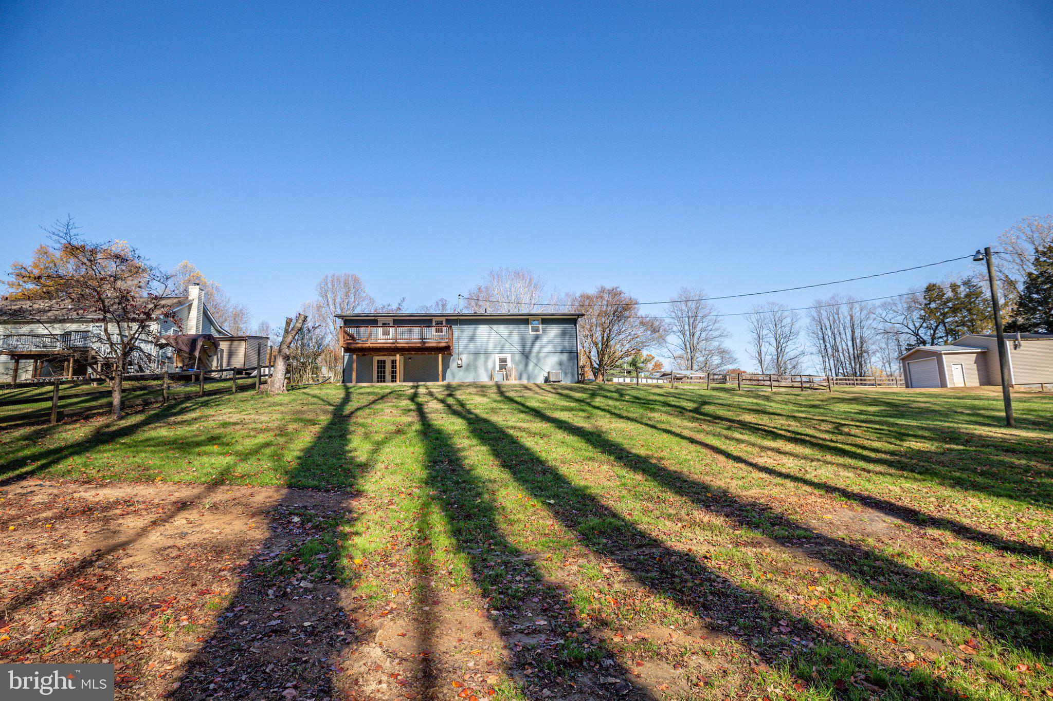 18 Hidden Lake Dr