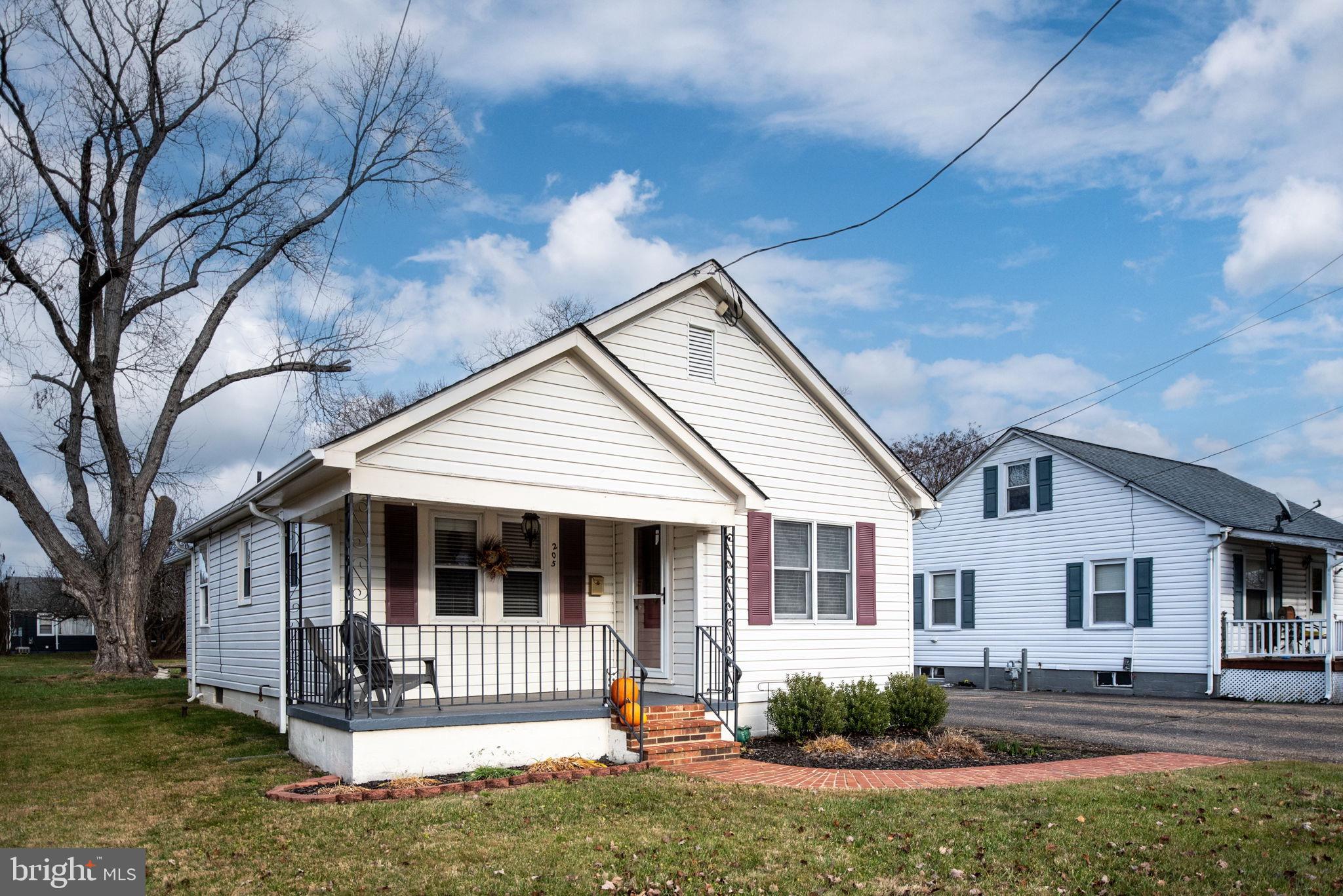 205 E CHATHAM STREET