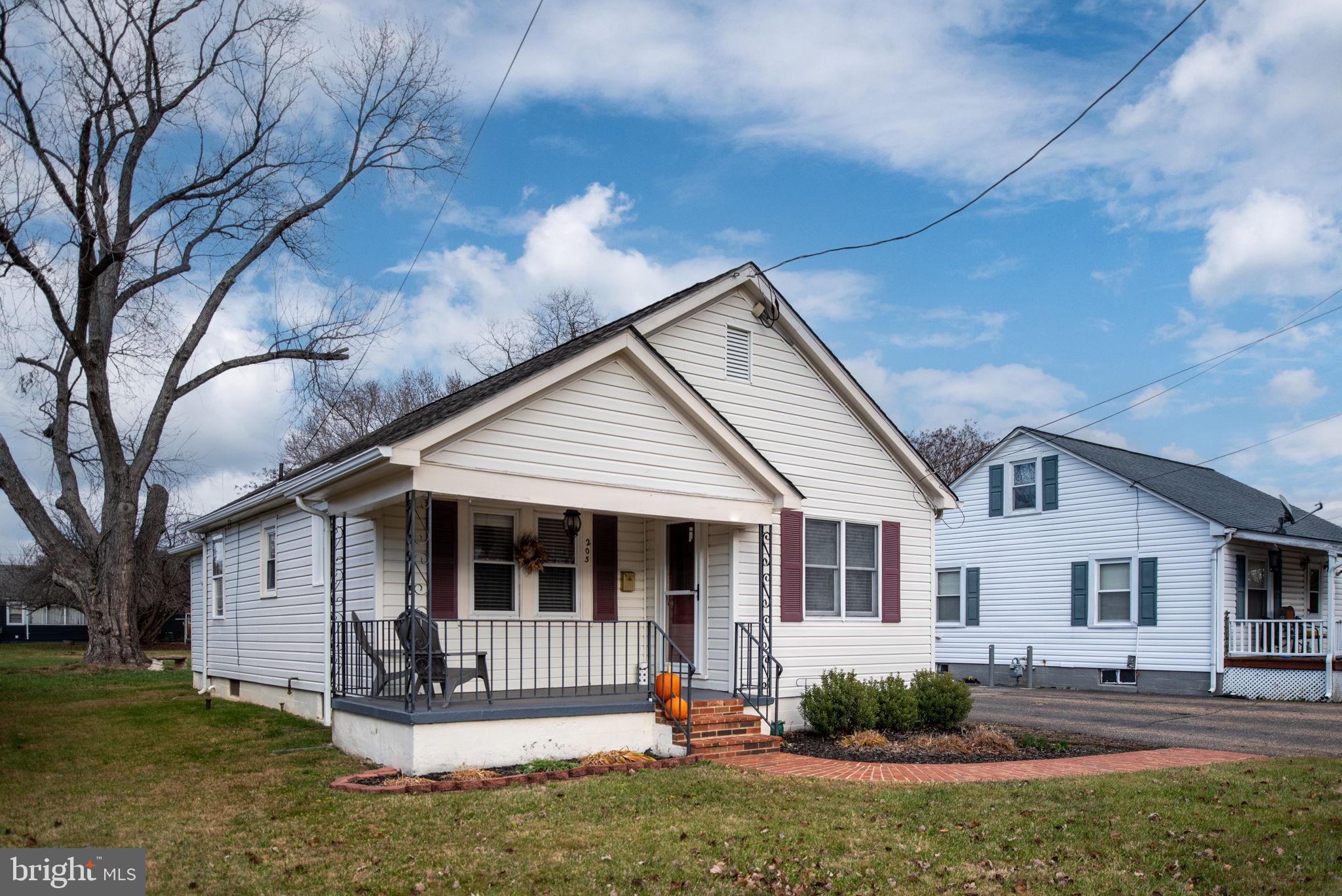 205 E CHATHAM STREET