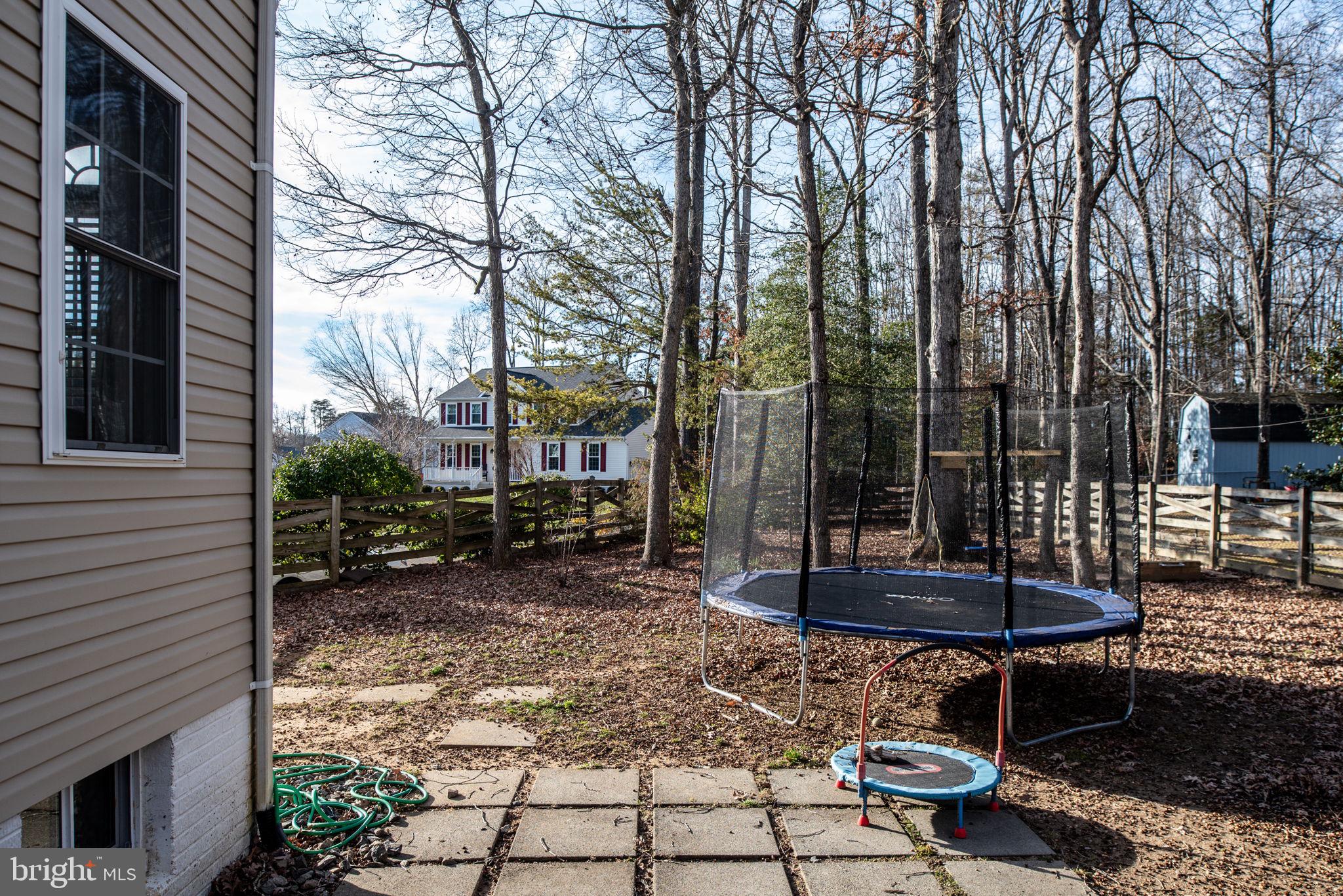 24 Sharpsburg Ln