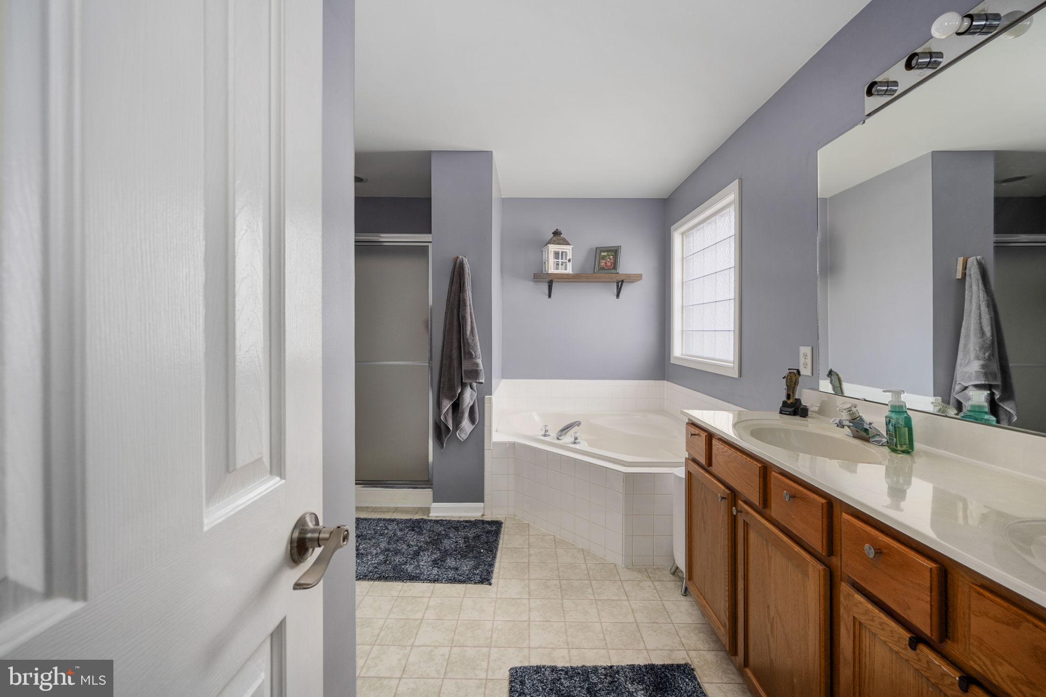 24 Sharpsburg Ln