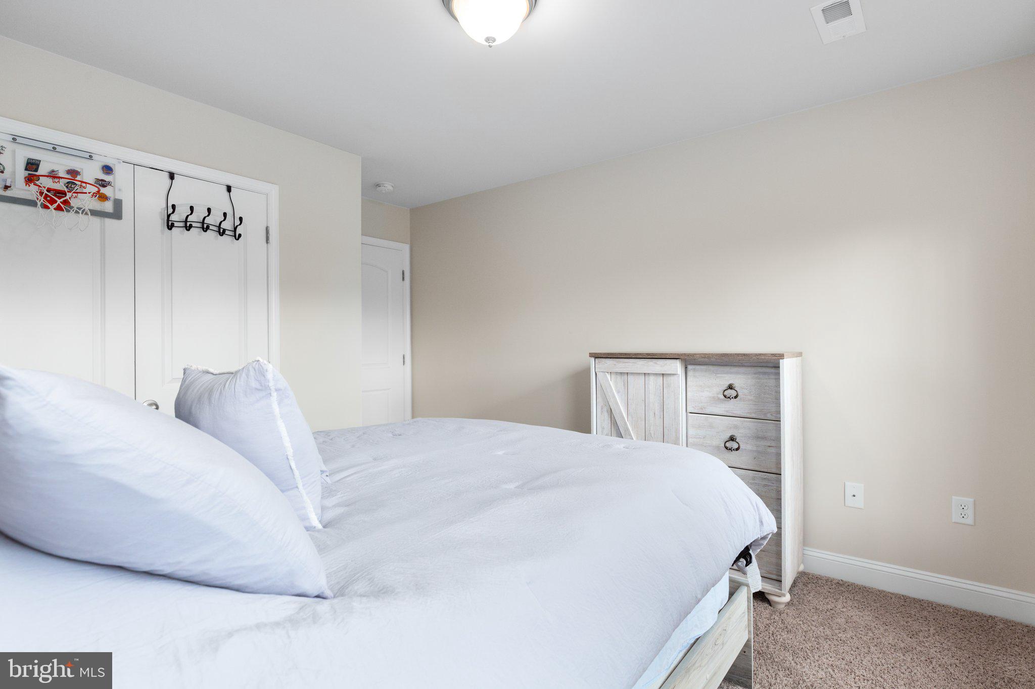 22 Hartwood Valley Ct