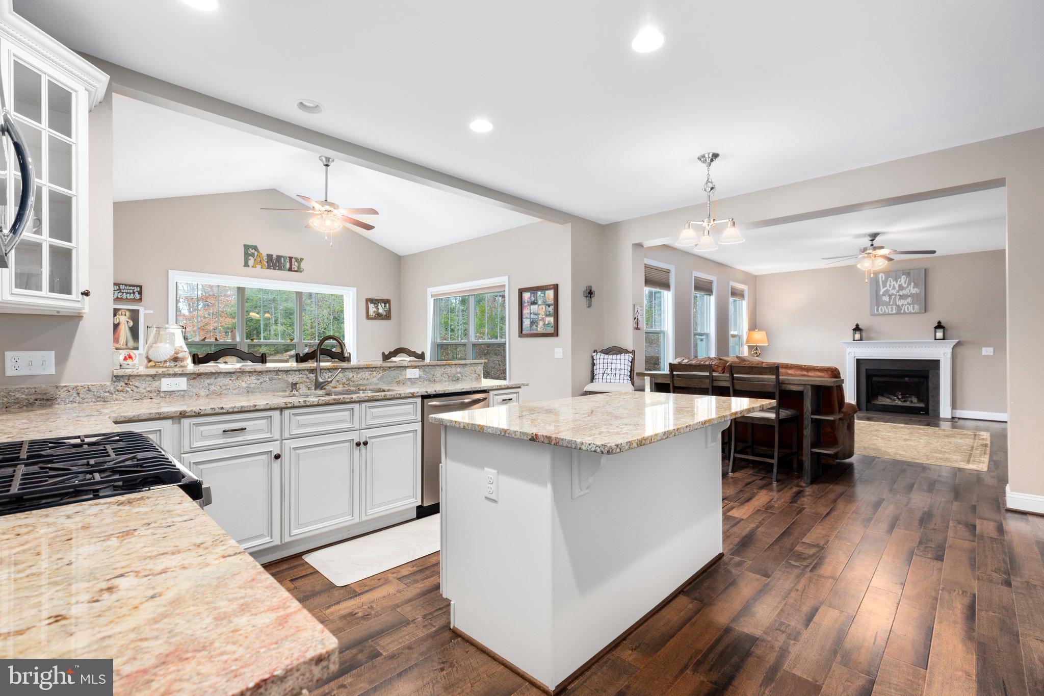22 Hartwood Valley Ct