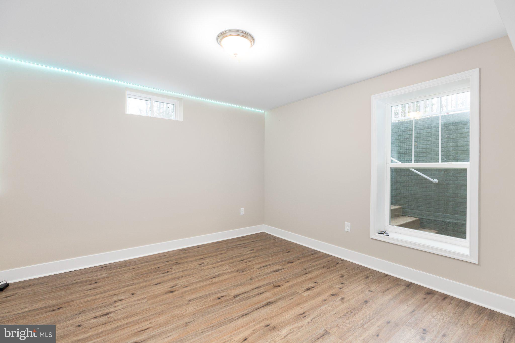 22 Hartwood Valley Ct