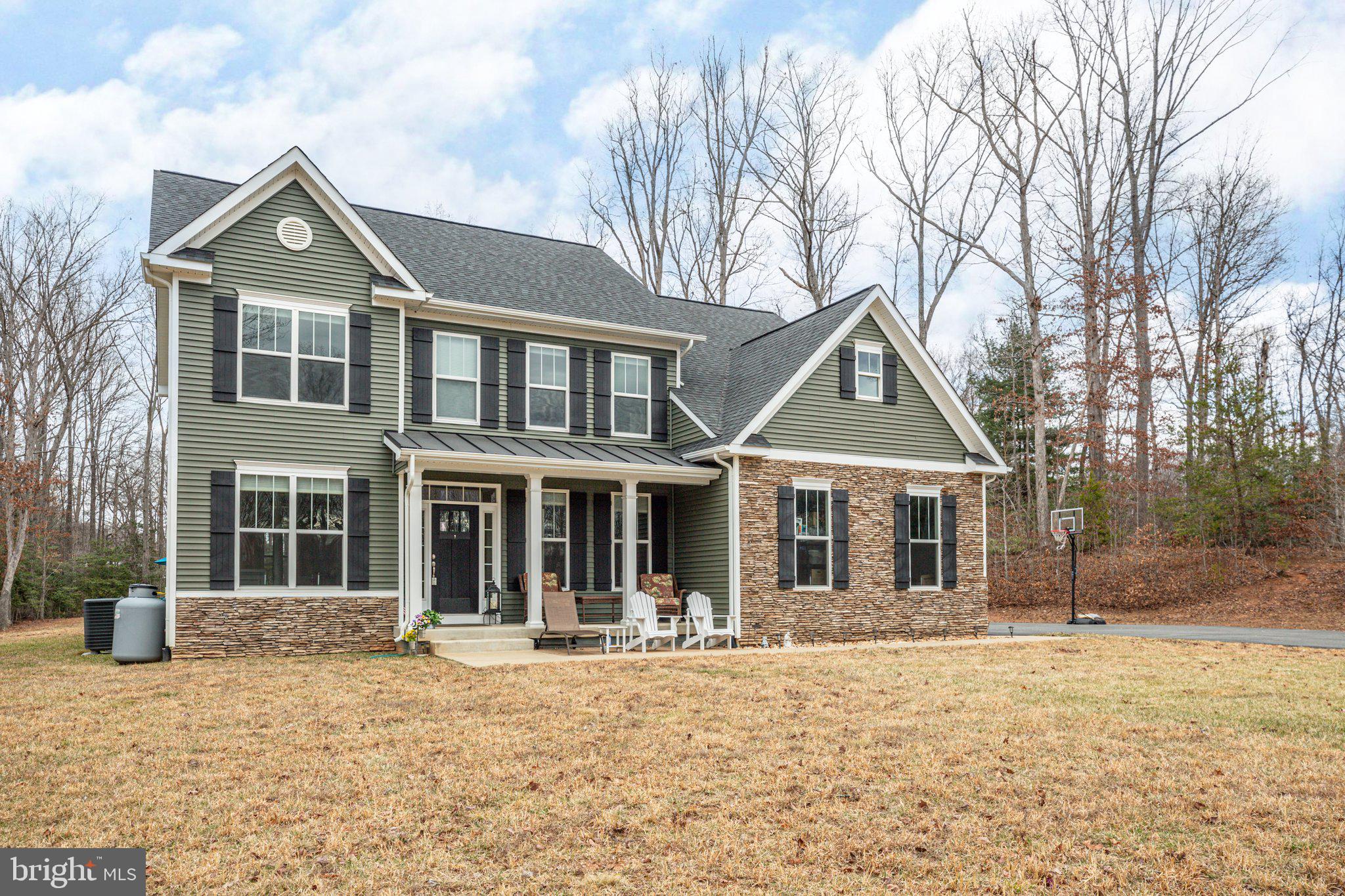 22 Hartwood Valley Ct