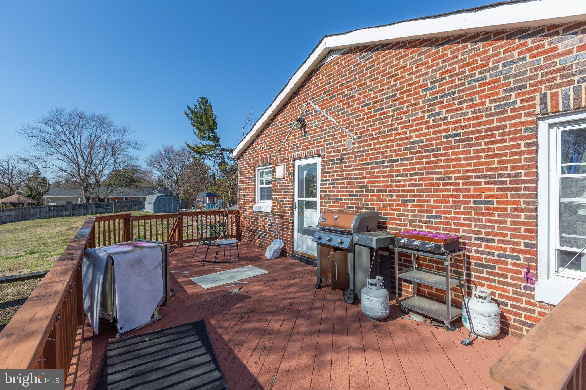 701 Spring Valley Dr