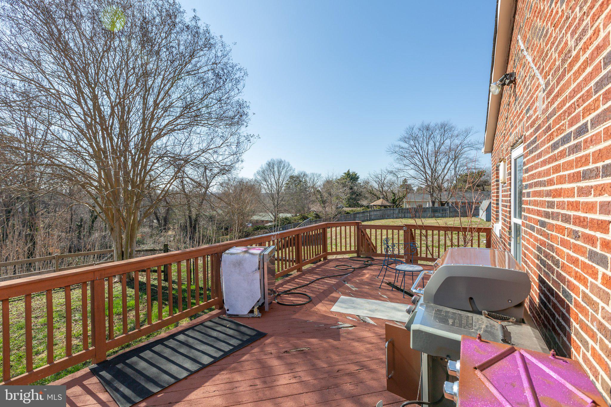 701 Spring Valley Dr