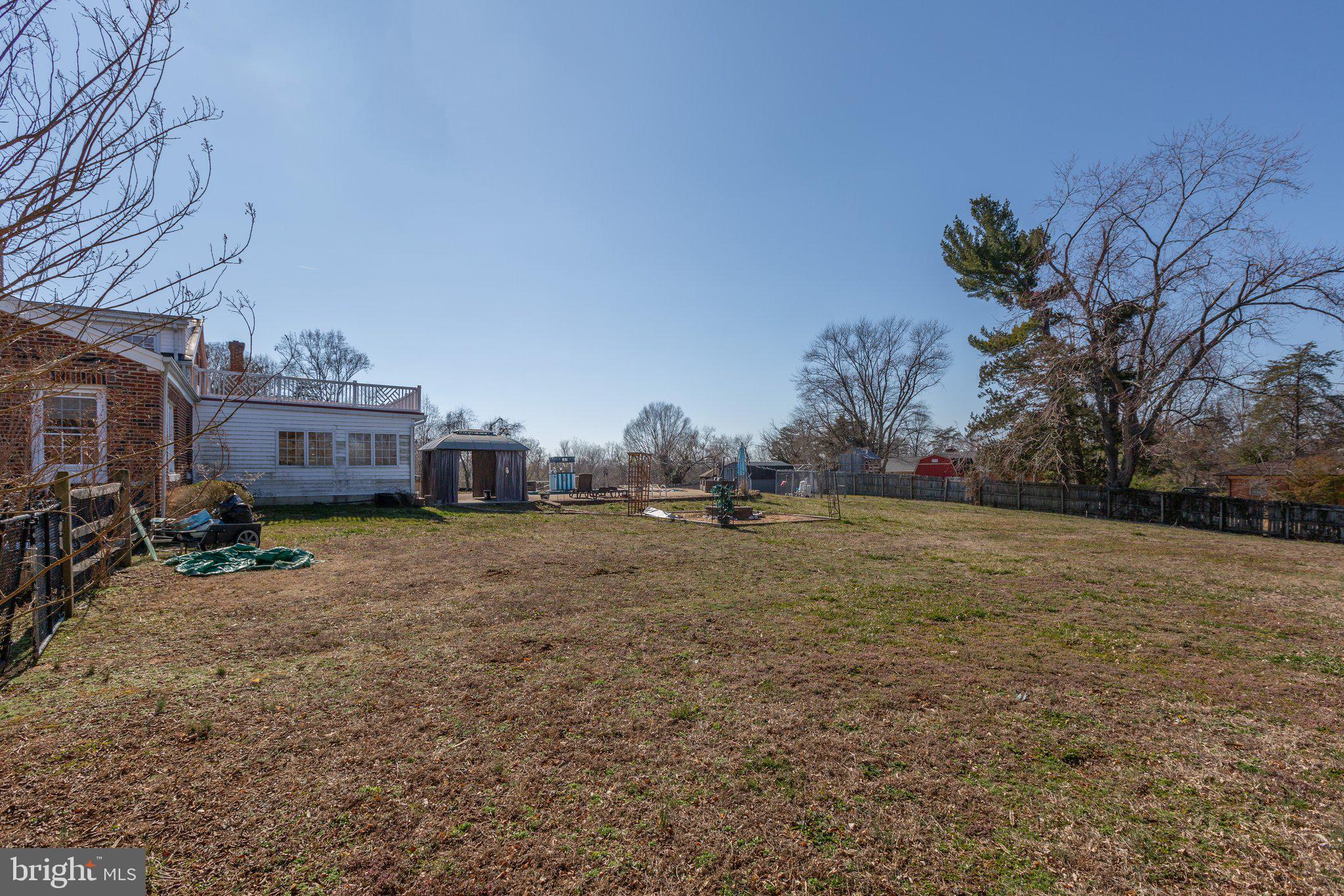 701 Spring Valley Dr