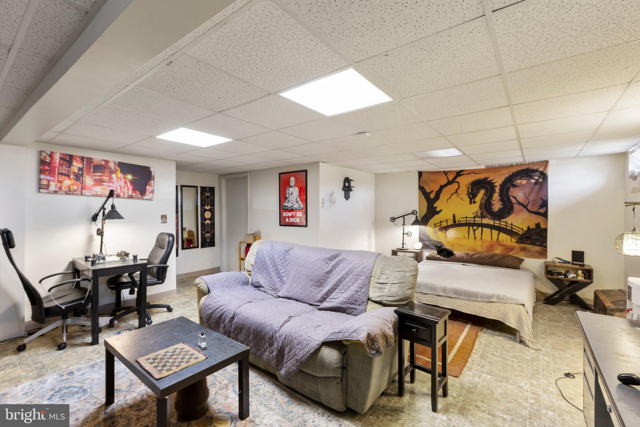 701 Spring Valley Dr