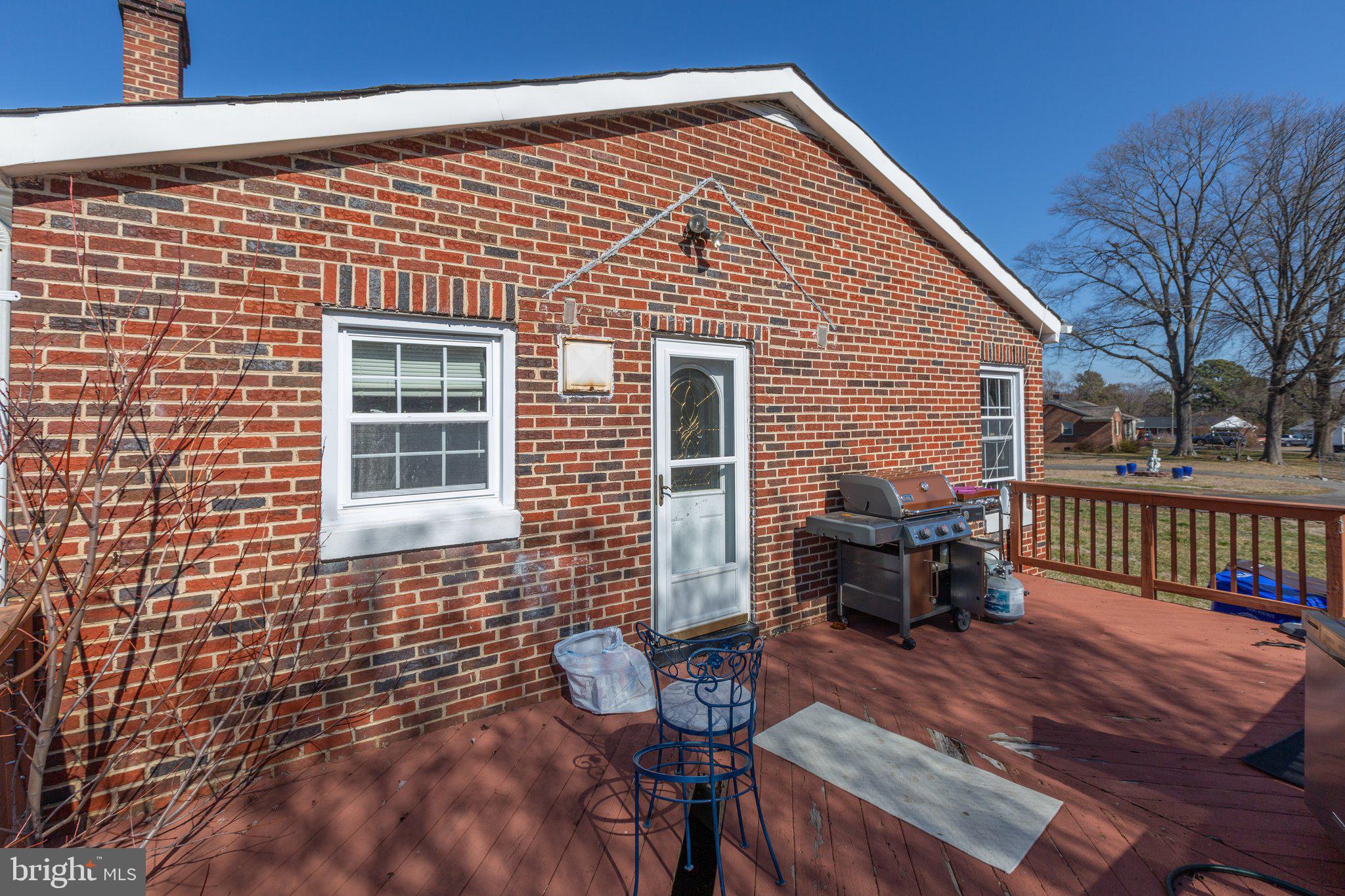 701 Spring Valley Dr