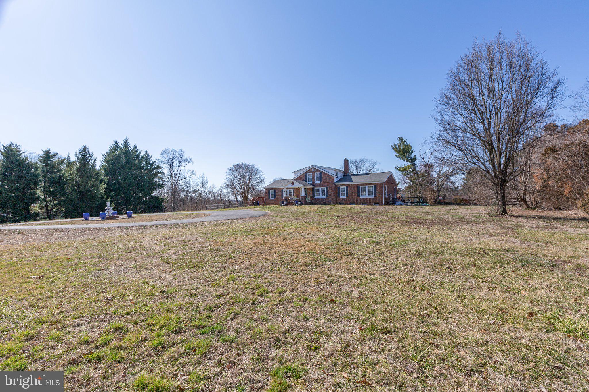 701 Spring Valley Dr