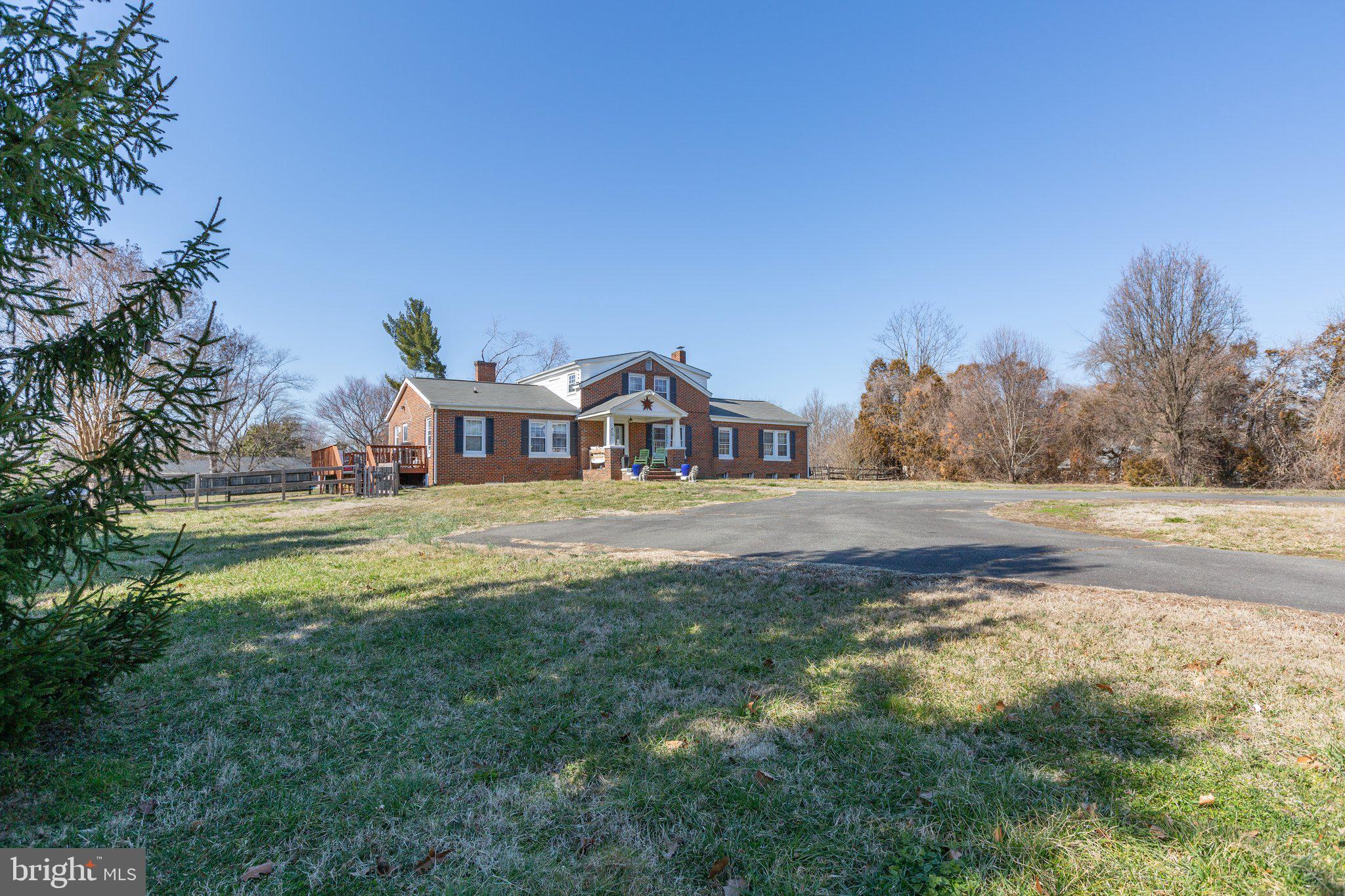 701 Spring Valley Dr