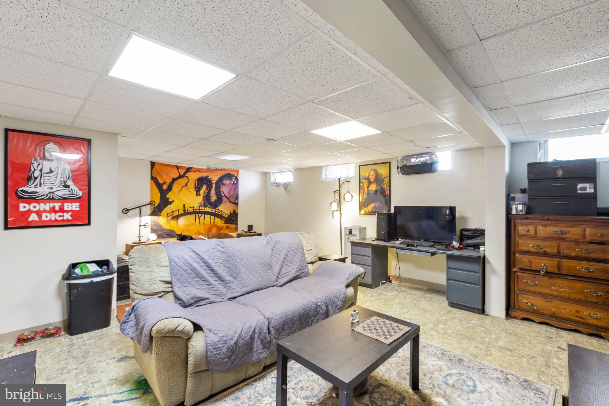 701 Spring Valley Dr