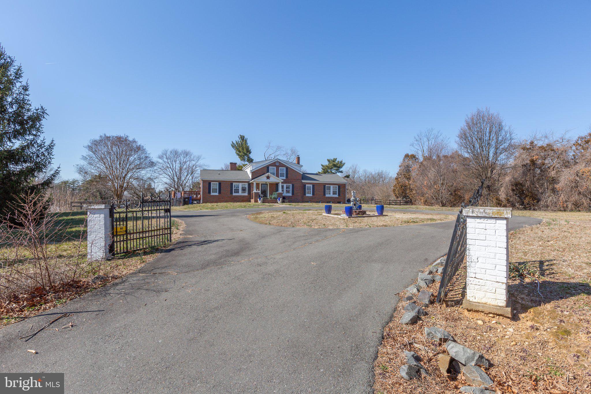 701 Spring Valley Dr