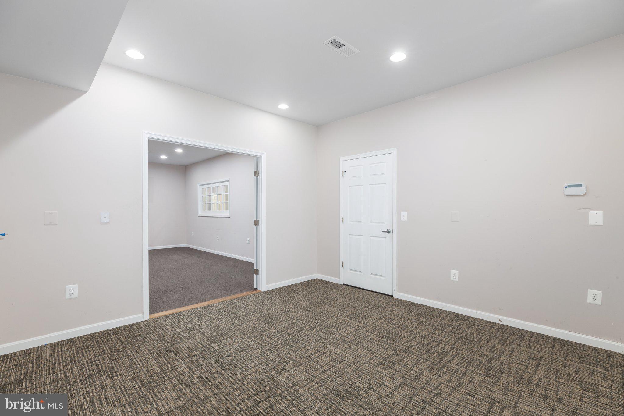 28 Potomac Creek Dr #111