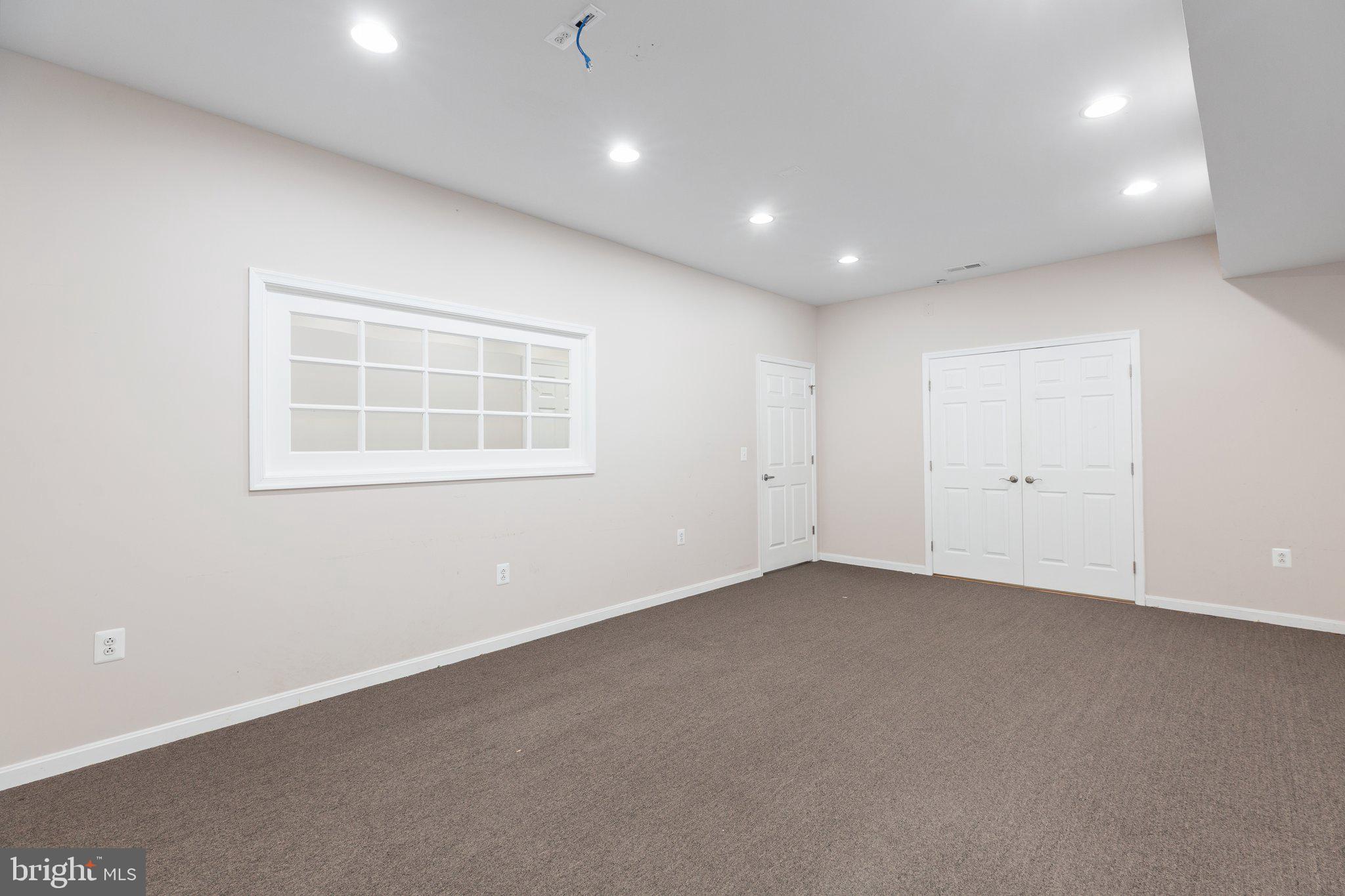 28 Potomac Creek Dr #111