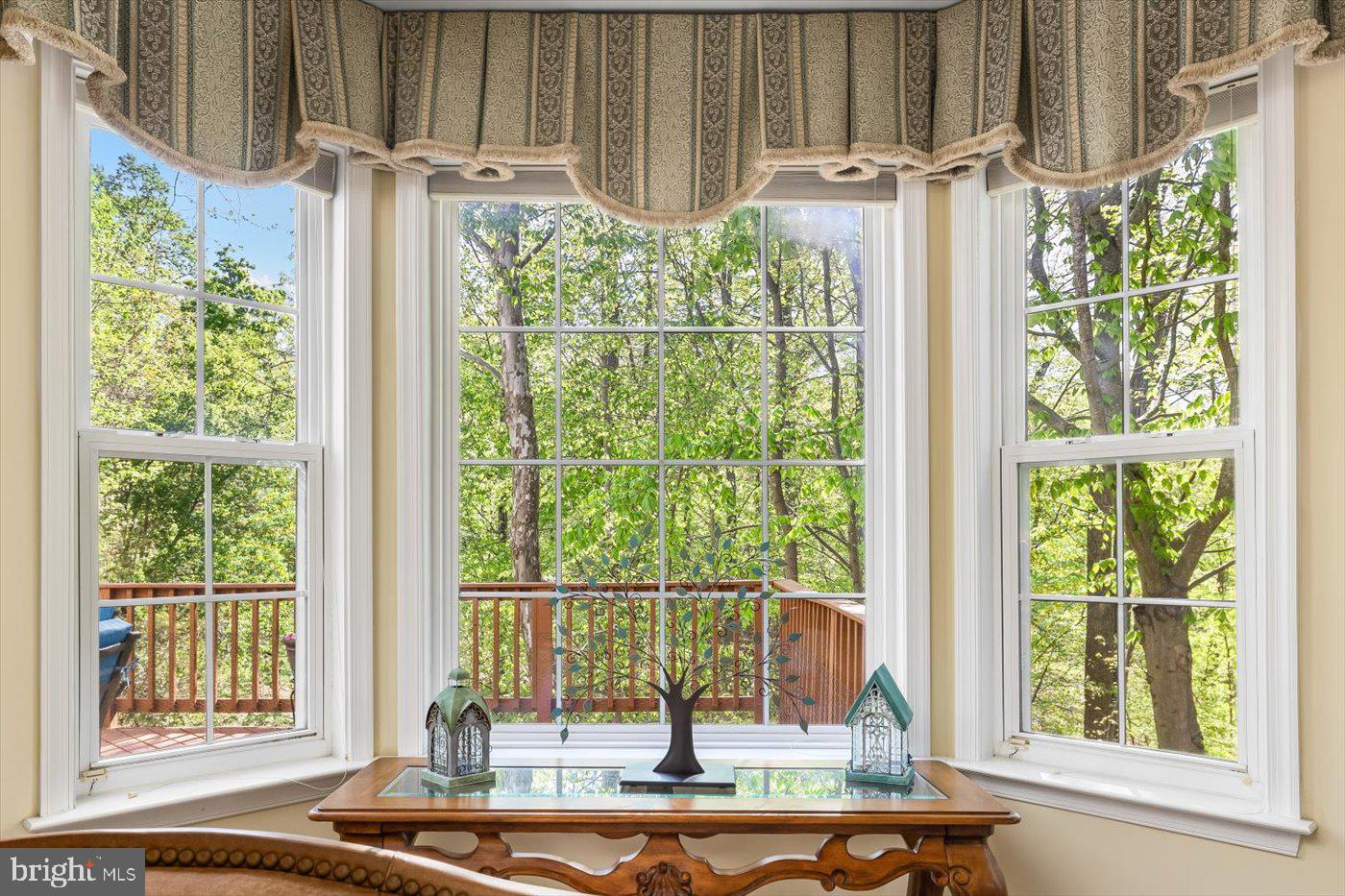 50 Crestwood