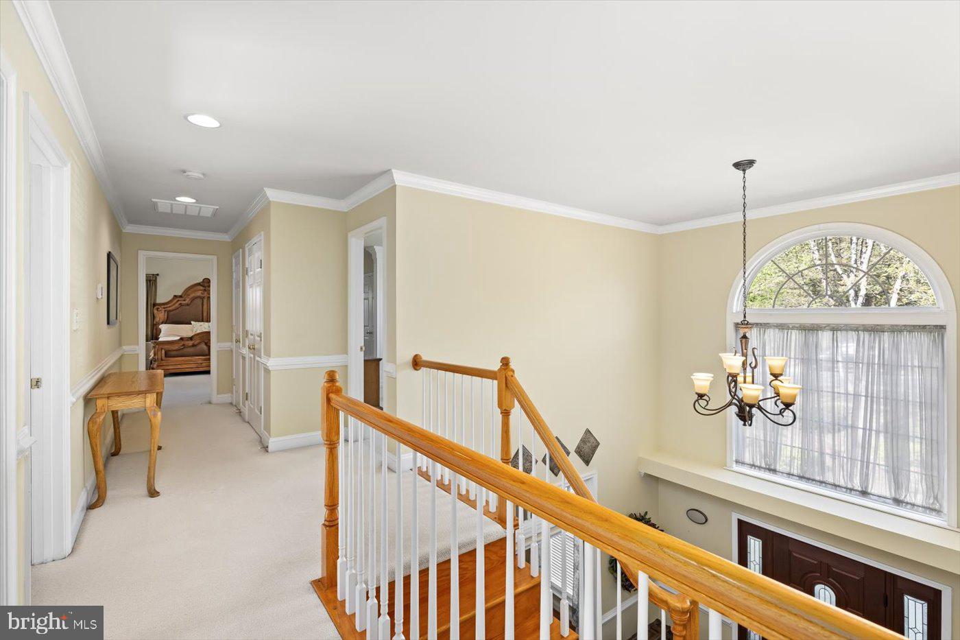 50 Crestwood
