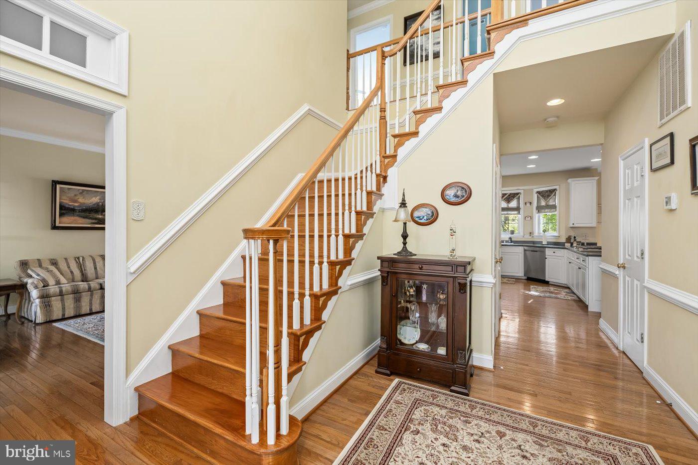 50 Crestwood