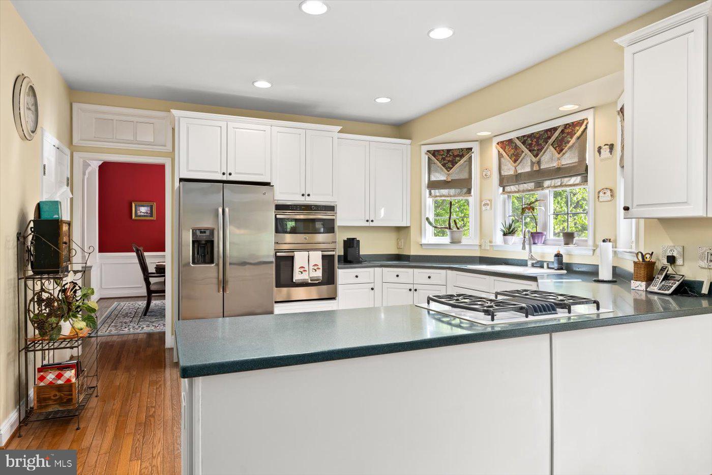 50 Crestwood