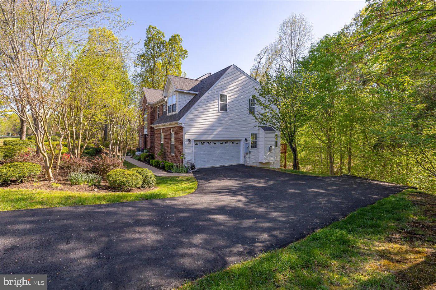 50 Crestwood