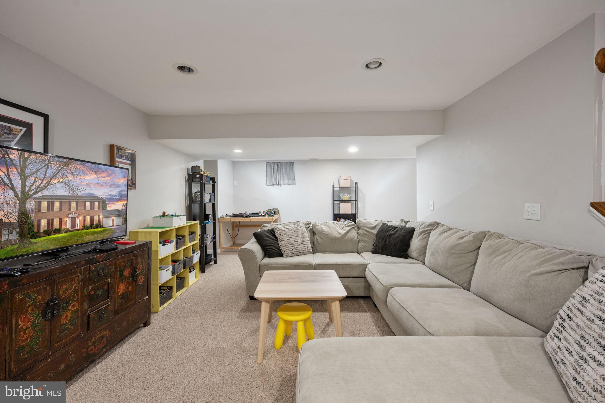 14 Hampshire Ct