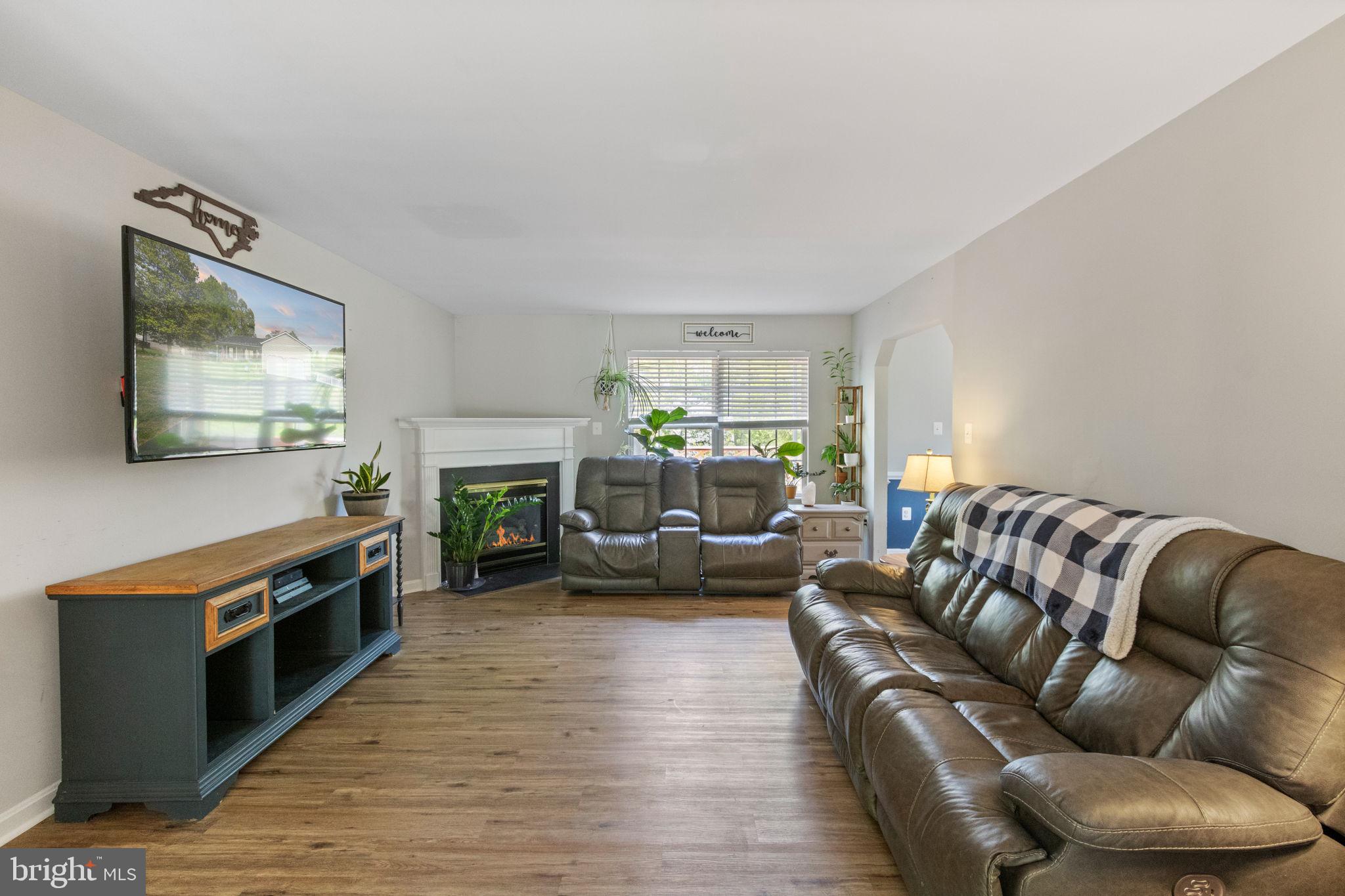67 MELANIE HOLLOW LANE