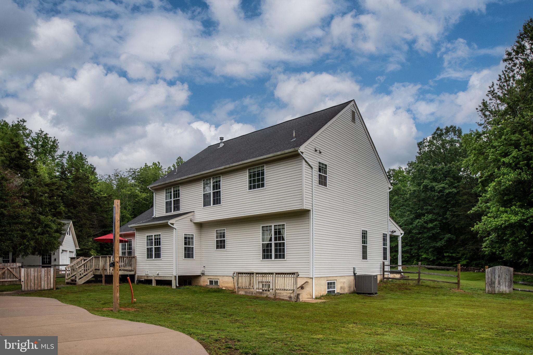149 Summer Breeze Ln