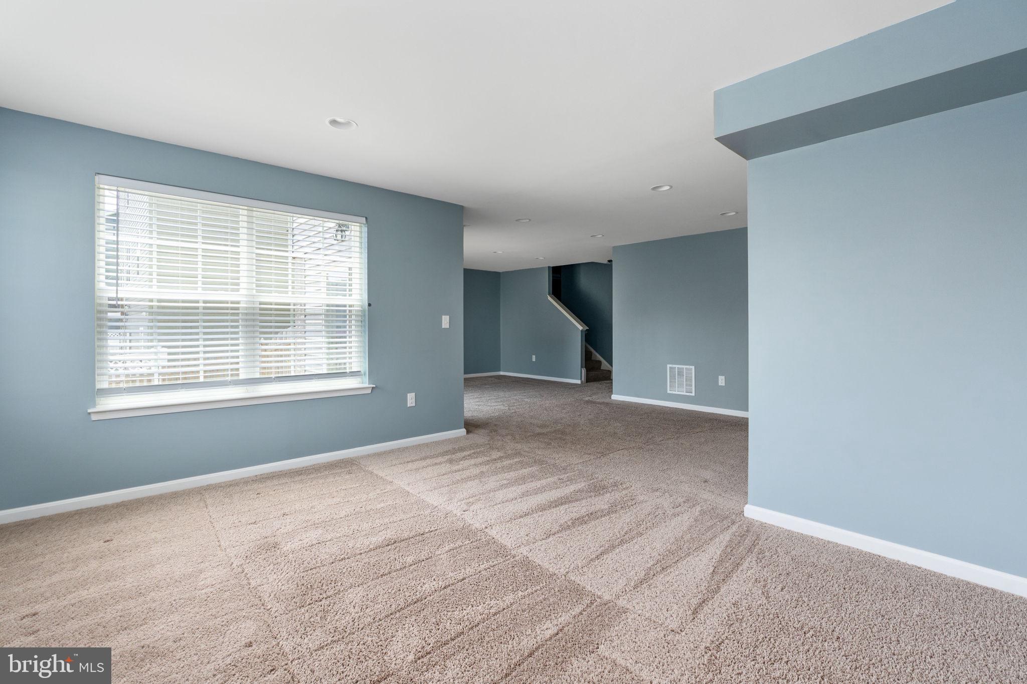 37 CLEAR SPRING LN