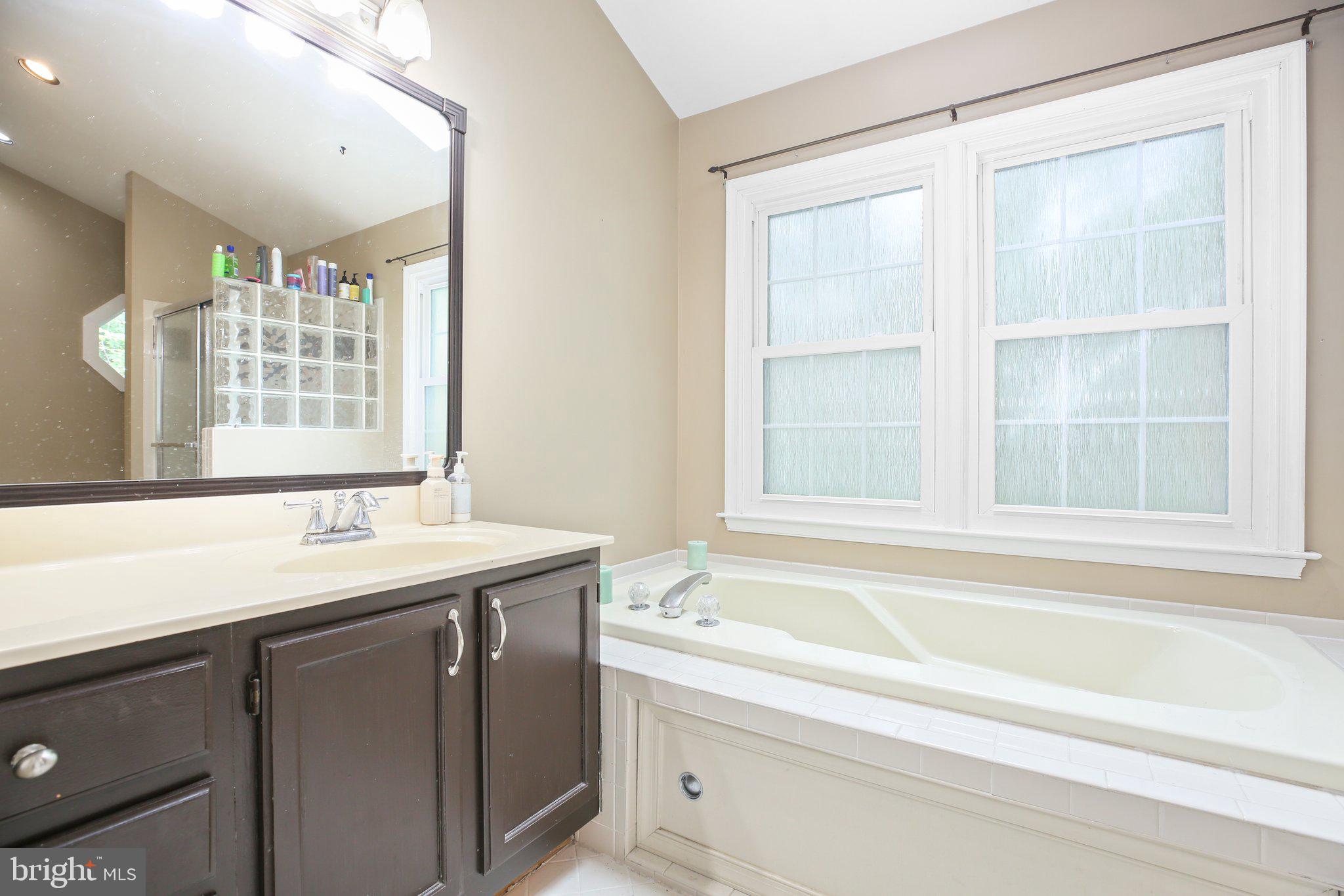 2001 MIDSHIPMAN DRIVE