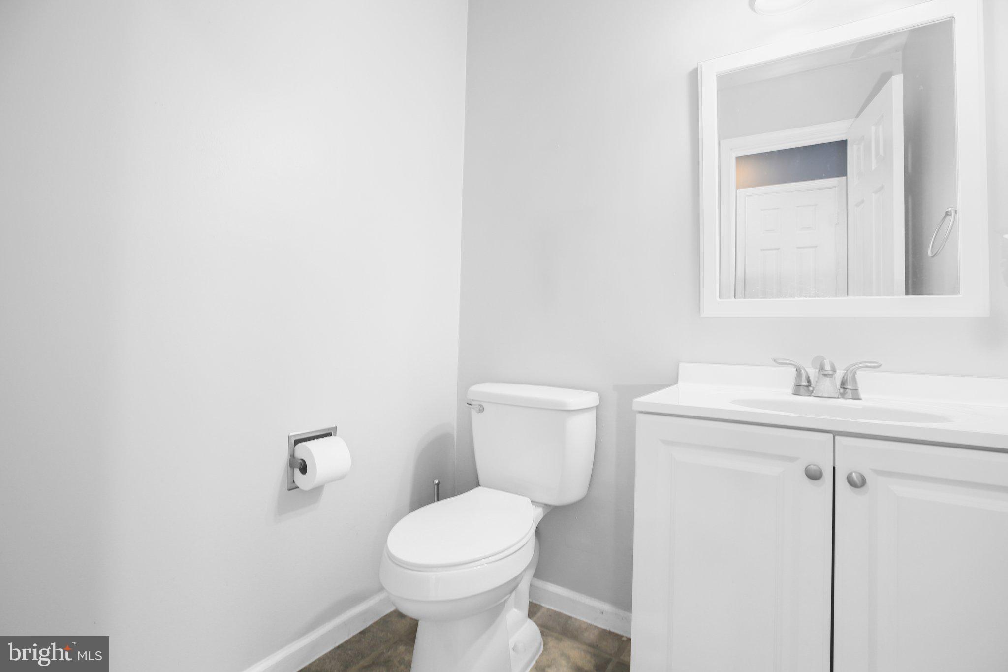 2001 MIDSHIPMAN DRIVE