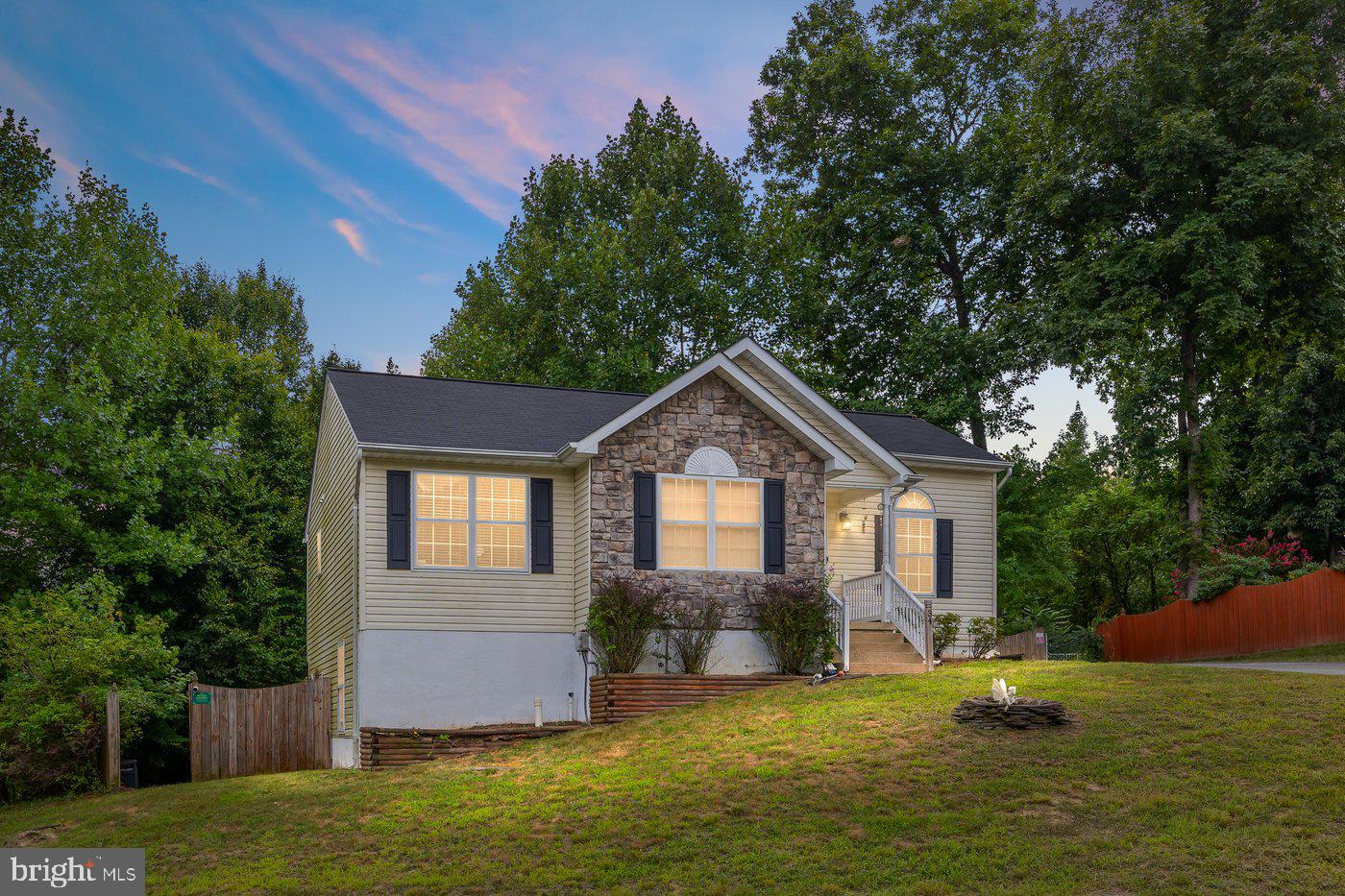 34 Amelia Ct